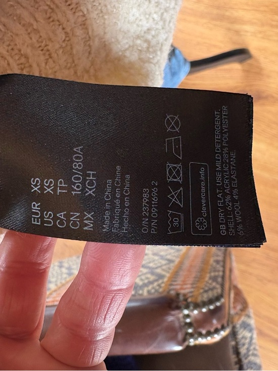 XS H&M Absolutely Adorable striped Knit Sweater in Blue, Black, Olive & Cream. - Picture 4 of 5